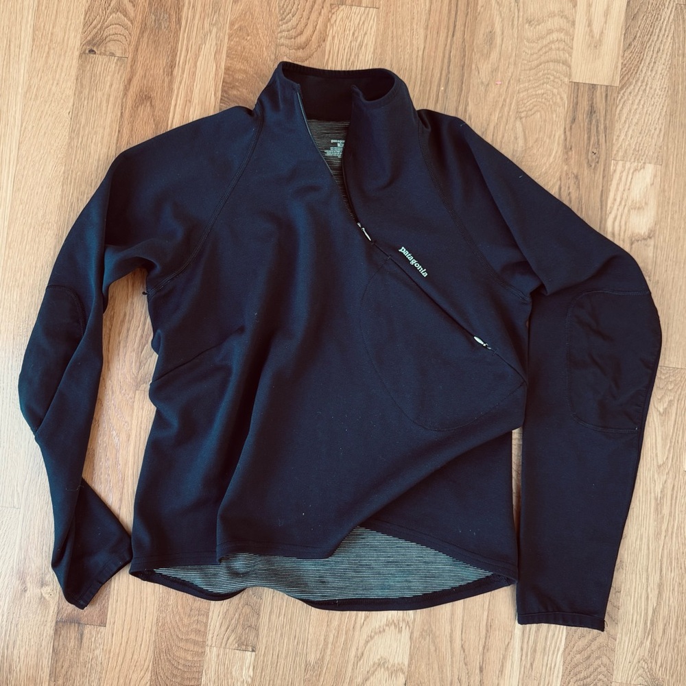 Patagonia Black Performance Top Technical Athletic Fit